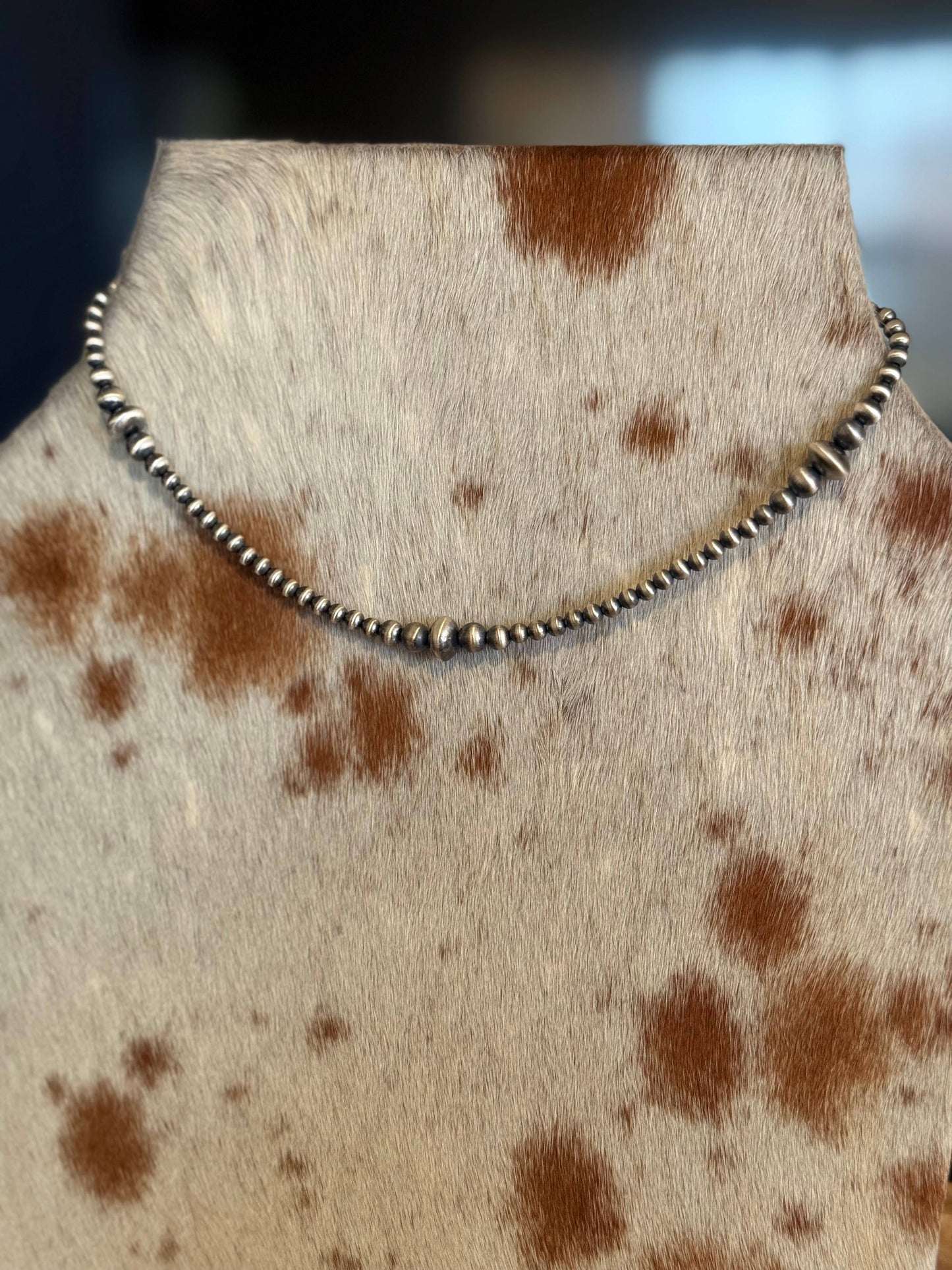 #053 Sterling Saucer Pearls : 18"