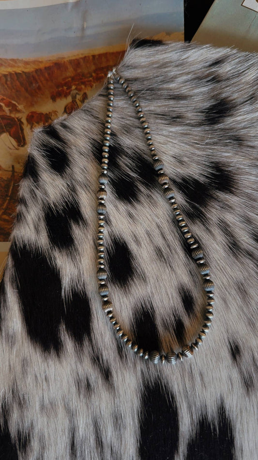 #035 Corrugated & Sterling Silver Saucer Pearls  : 20"