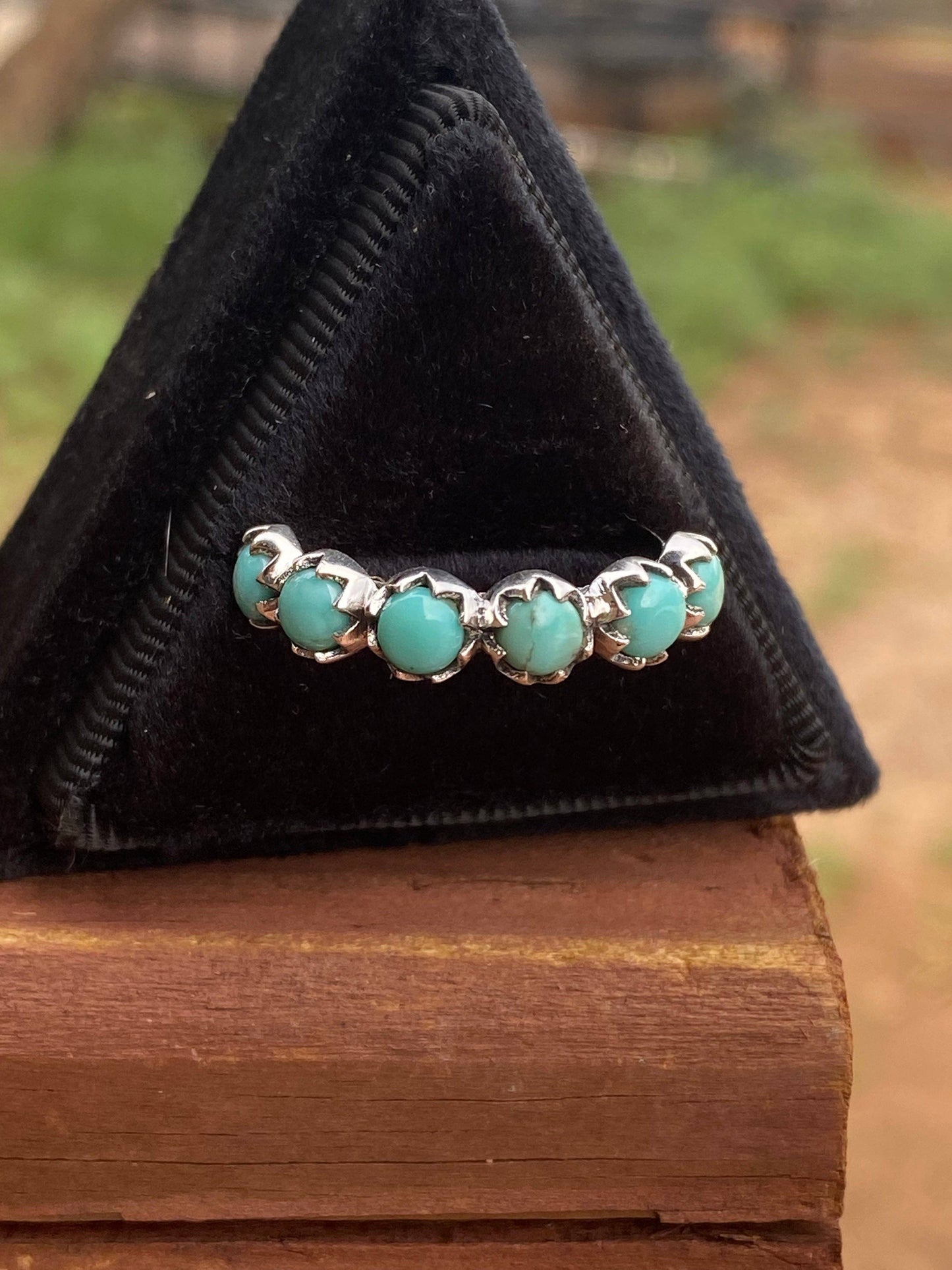 4mm Natural Kingman 6 Stone Sterling Silver Stacker Band: 10