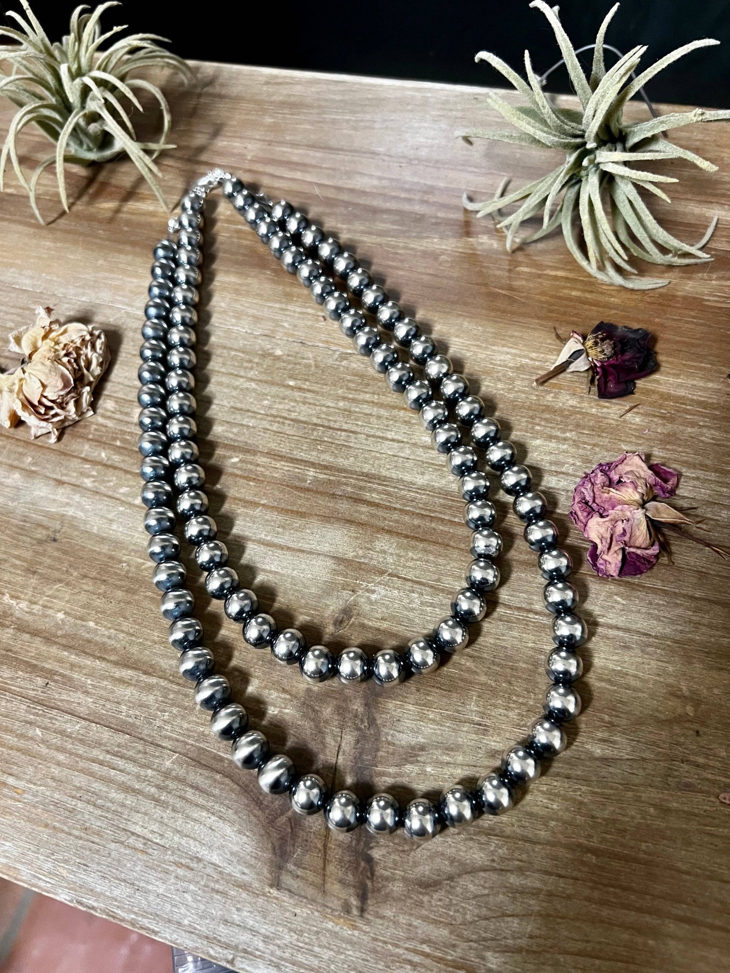 18 to 20 inch 10 mm Navajos pearl necklace - Western jewelry: 18 inch