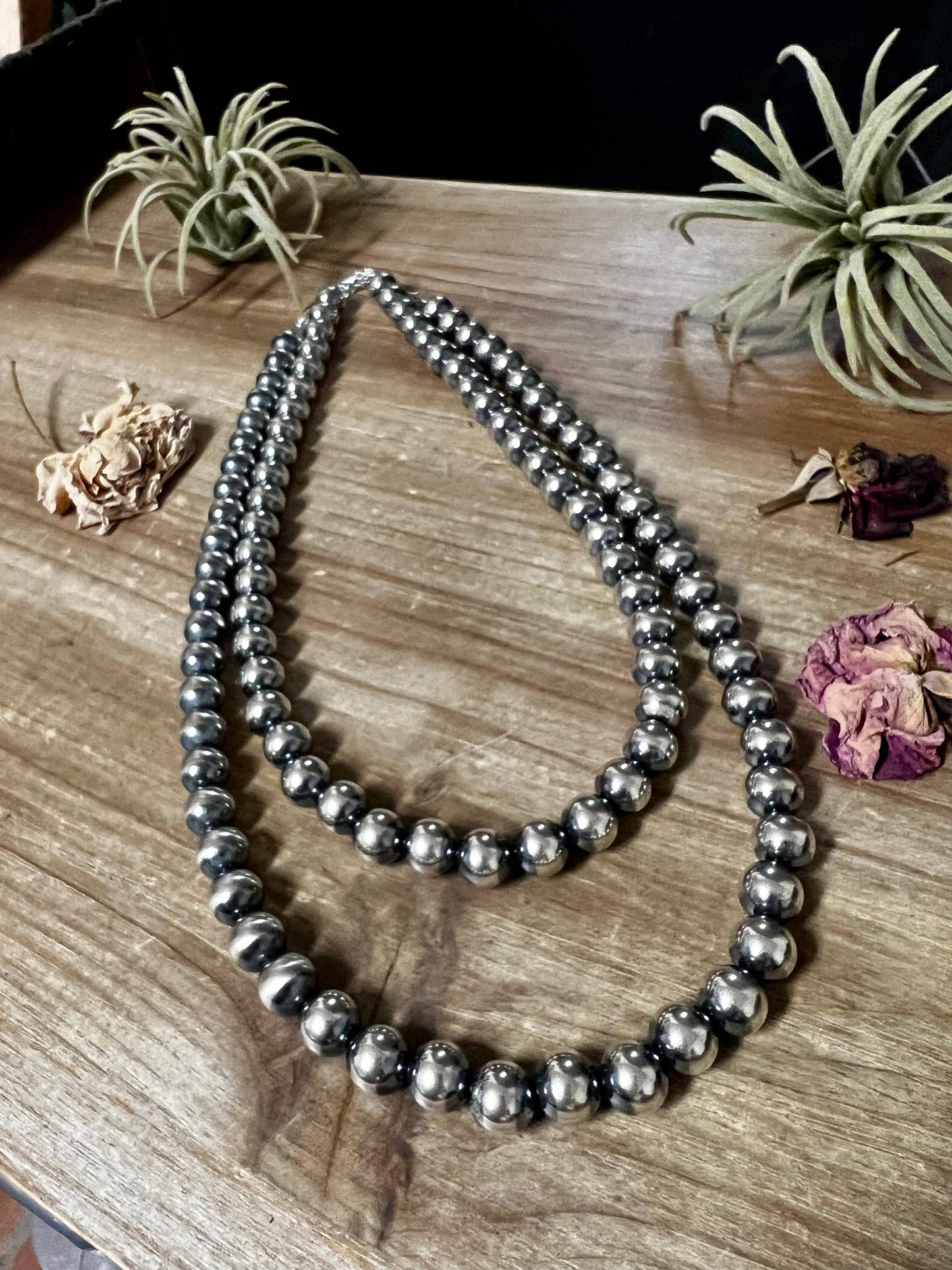 18 to 20 inch 10 mm Navajos pearl necklace - Western jewelry: 20 inch